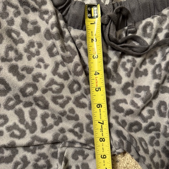 Lucky Brand 3 Piece Sleepwear Set Leopard Print Size Small - Picture 4 of 16